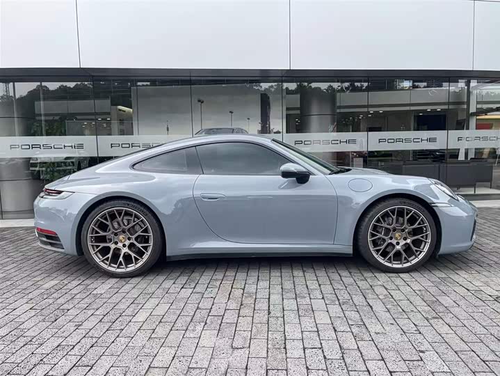 Фото 6 - Porsche 911