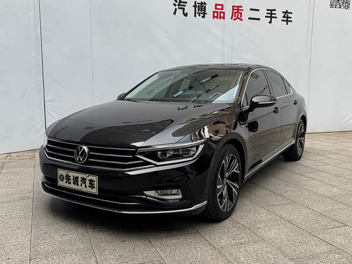 Фото 1 - Volkswagen Magotan