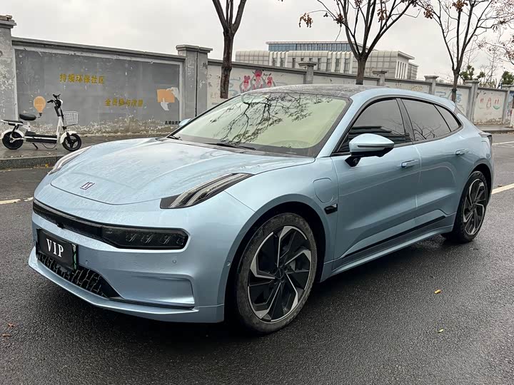 Фото 1 - Zeekr 001