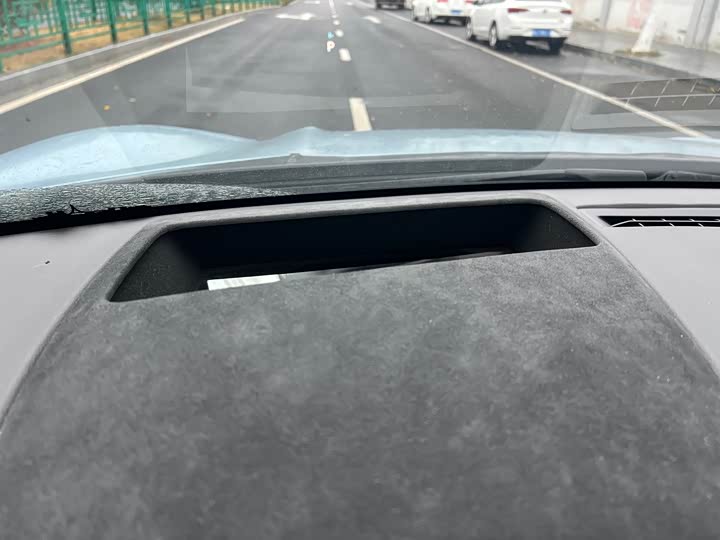 Фото 4 - Zeekr 001