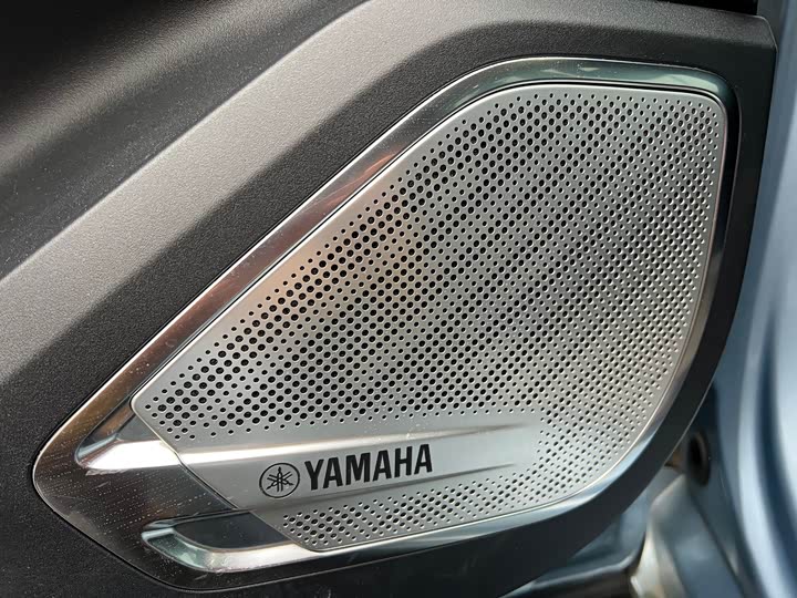 Фото 8 - Zeekr 001