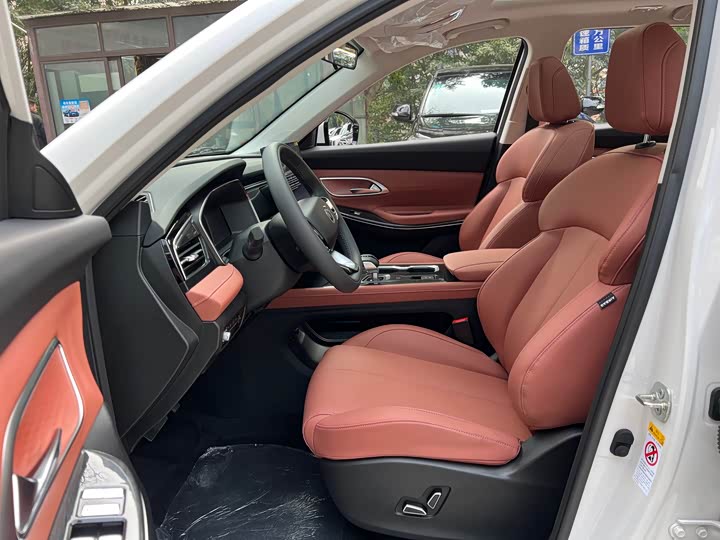 Фото 8 - Changan CS75