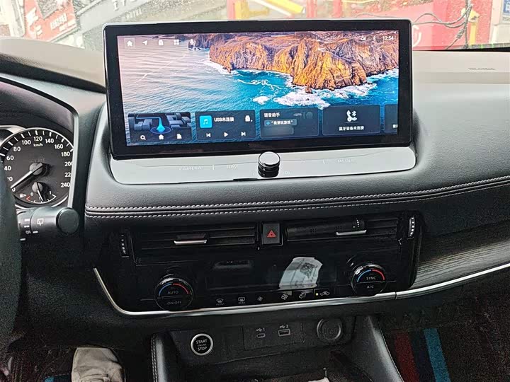 Фото 6 - Nissan X-Trail