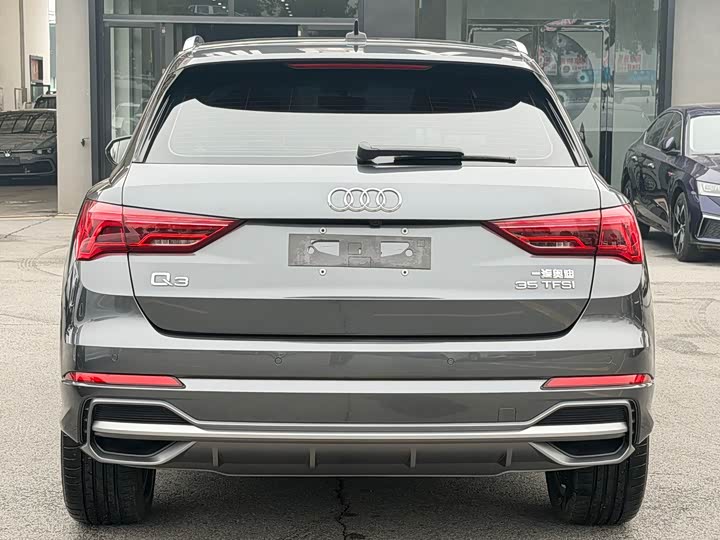 Фото 4 - Audi Q3