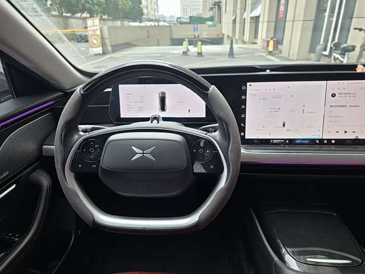 Фото 9 - XPeng P7