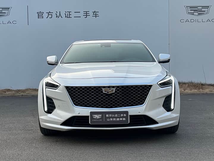 Фото 2 - Cadillac CT6