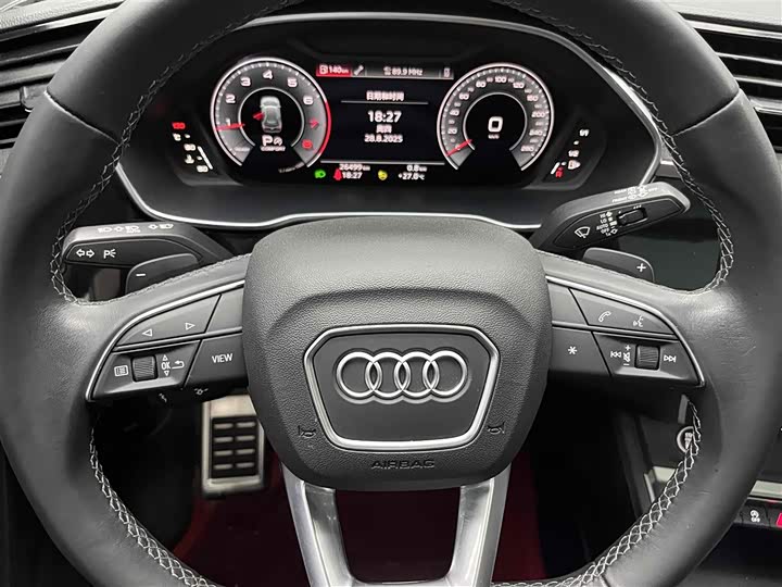 Фото 3 - Audi Q3