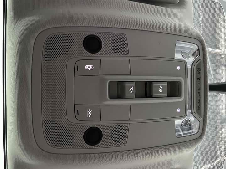 Фото 8 - Audi Q3