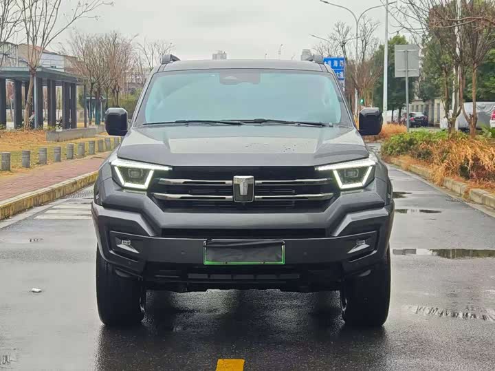 Фото 2 - Tank 400 Hybrid