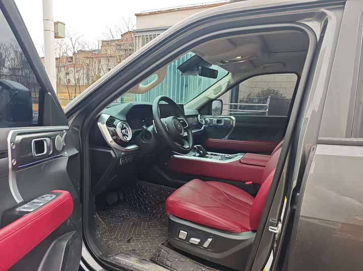 Фото 4 - Tank 400 Hybrid