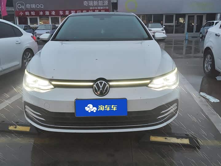 Фото 2 - Volkswagen Golf