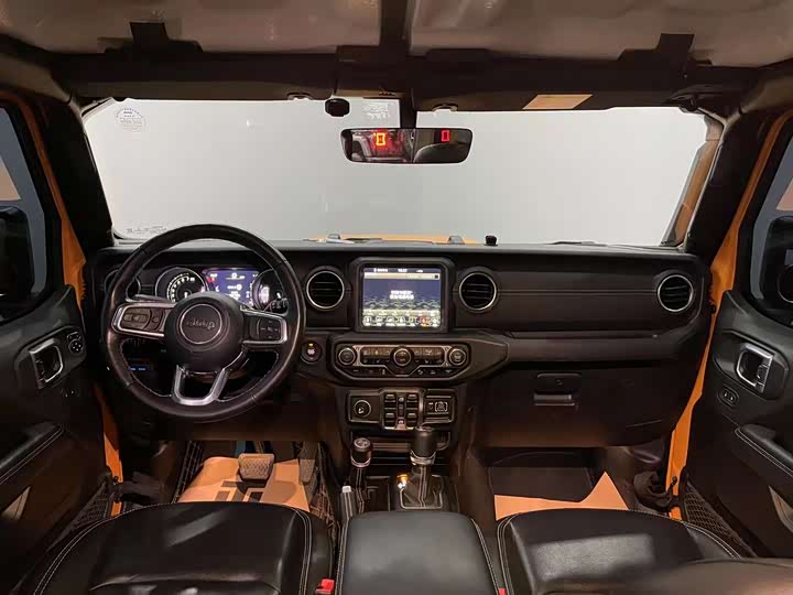 Фото 7 - Jeep Wrangler Hybrid