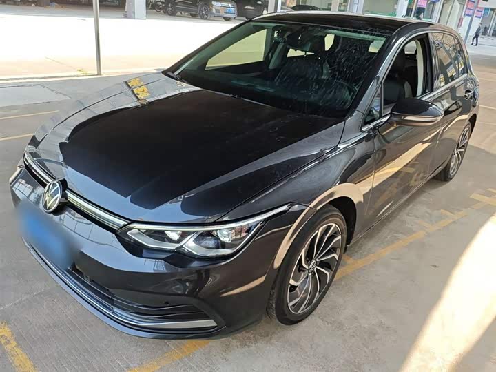 Фото 2 - Volkswagen Golf