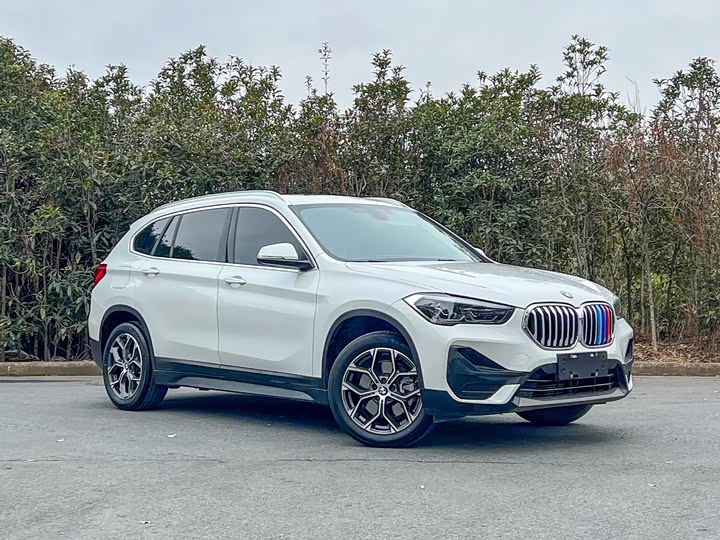 Фото 3 - BMW X1