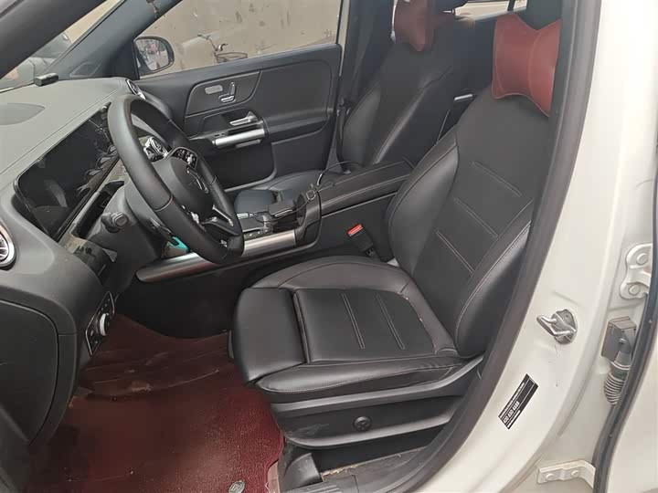 Фото 8 - Mercedes-Benz GLA-Class