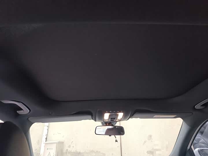 Фото 9 - Mercedes-Benz GLA-Class