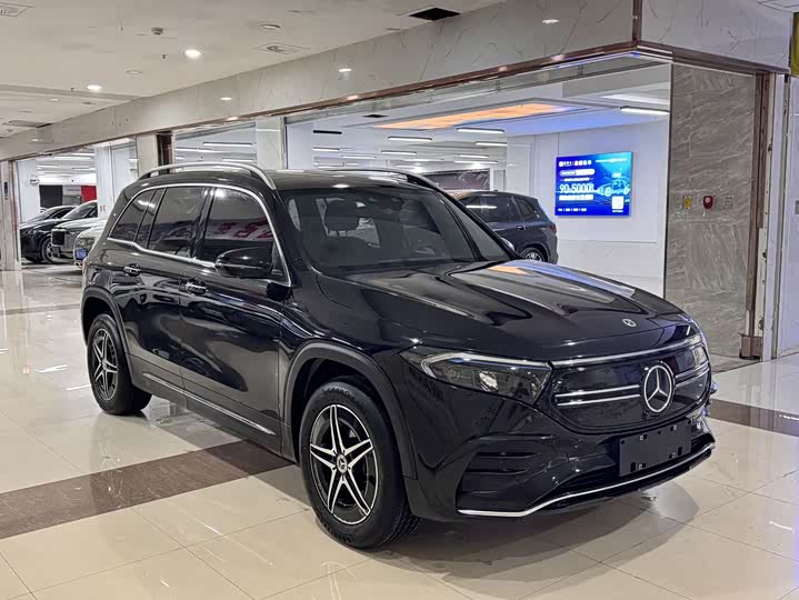 Фото 3 - Mercedes-Benz EQB