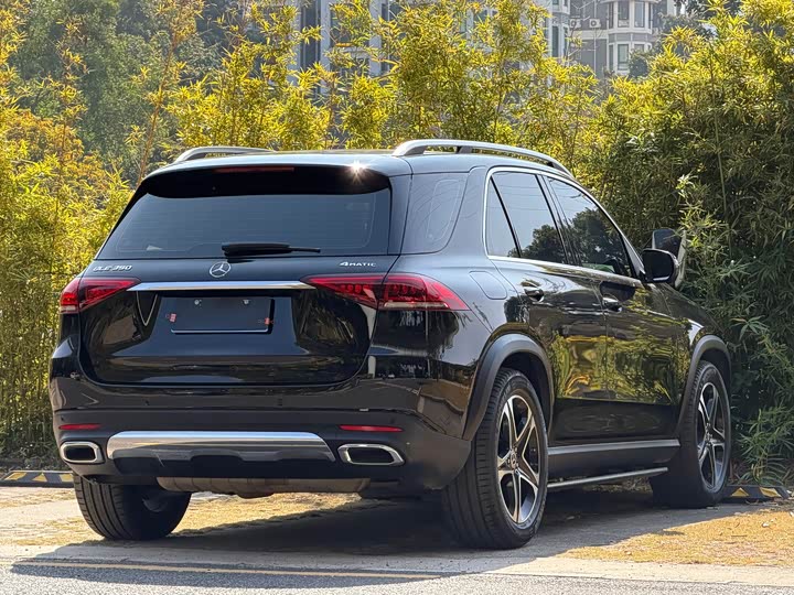 Фото 8 - Mercedes-Benz GLE-Class