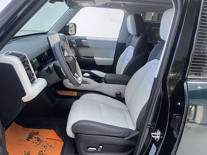 Фото 7 - Chery iCar 03