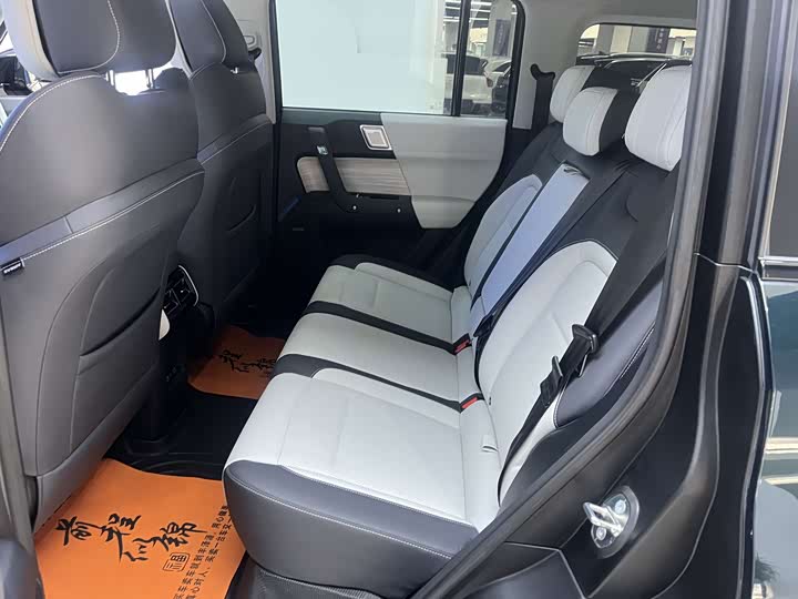 Фото 8 - Chery iCar 03