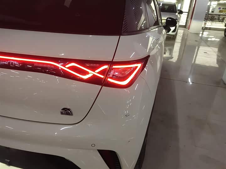 Фото 8 - BYD Dolphin