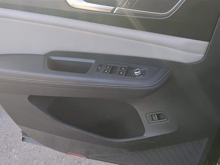 Фото 7 - Volkswagen Teramont Pro