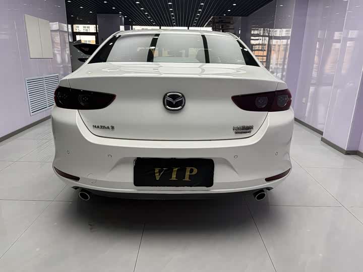 Фото 3 - Mazda 3 (Axela)