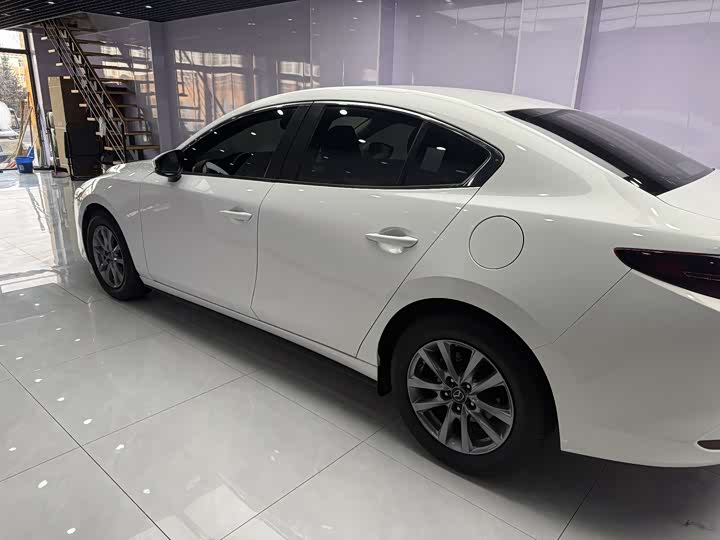 Фото 5 - Mazda 3 (Axela)