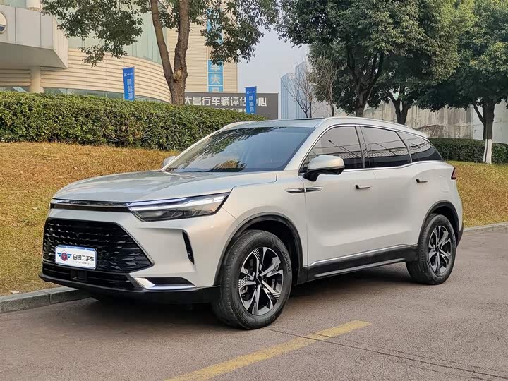 Фото 1 - Beijing X7