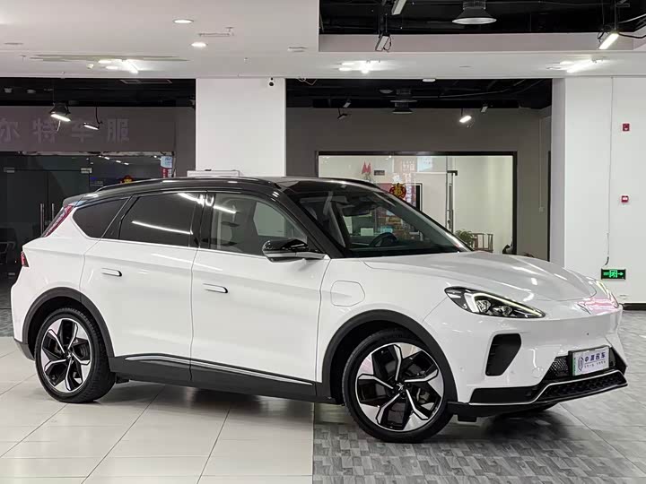 Фото 3 - BAIC Arcfox Alpha T