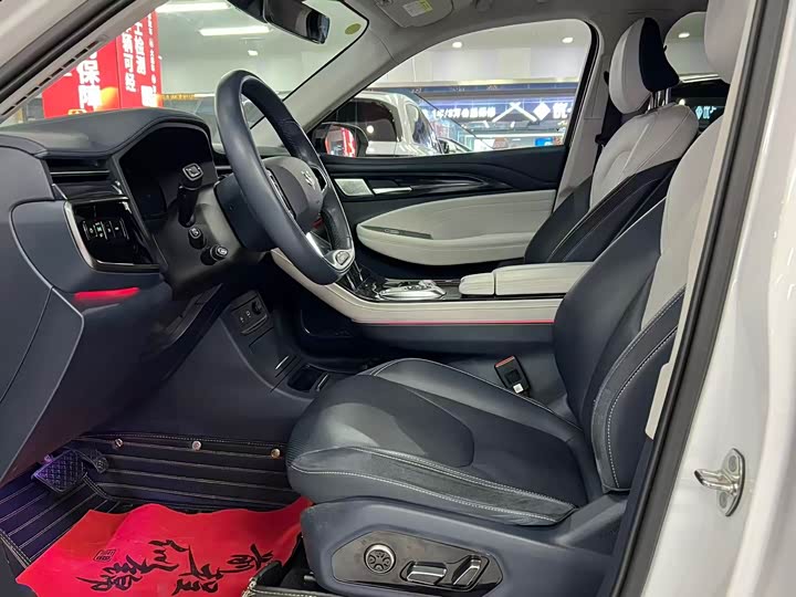 Фото 5 - BAIC Arcfox Alpha T