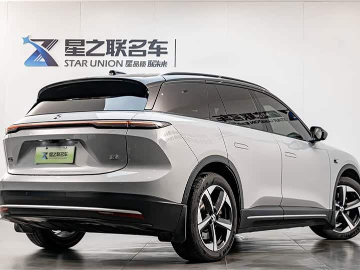 Фото 7 - Nio ES6