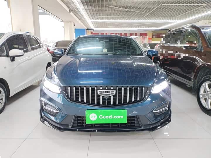 Фото 3 - Geely Preface