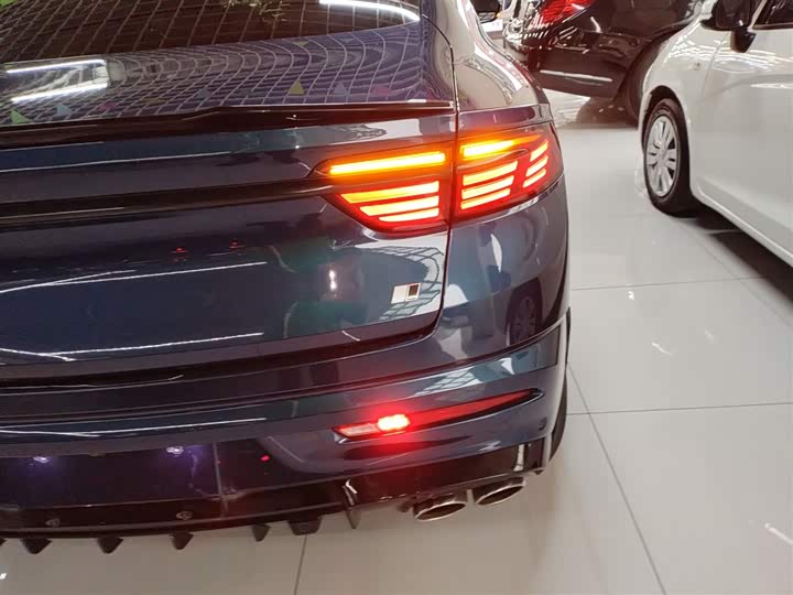 Фото 8 - Geely Preface