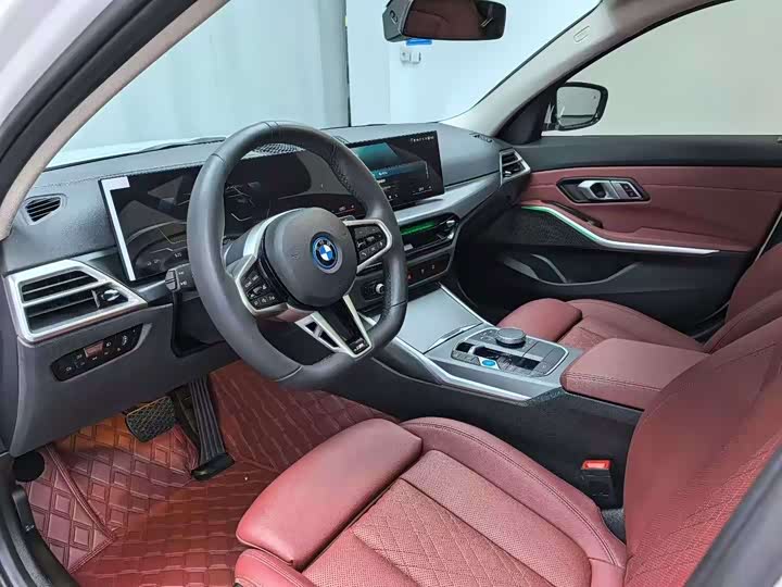 Фото 4 - BMW i3