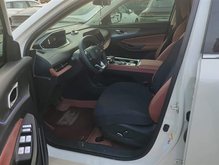 Фото 9 - Changan CS55 Plus