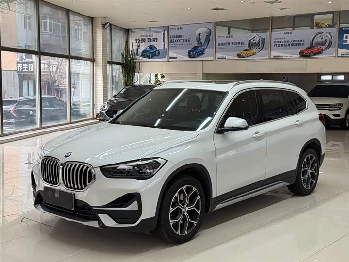 Фото 1 - BMW X1