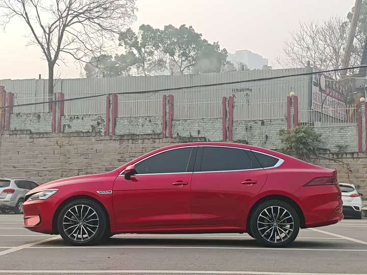 Фото 9 - BYD Qin Plus
