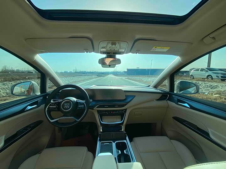 Фото 9 - Buick GL8 Hybrid