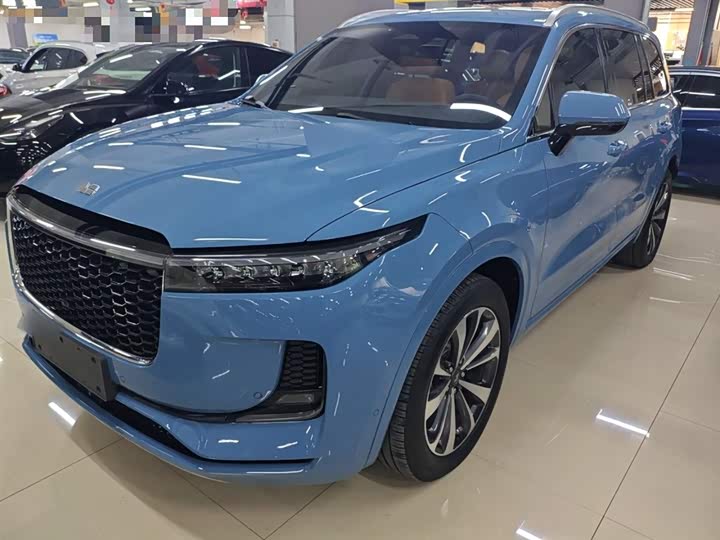 Фото 1 - LiXiang One