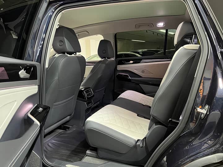 Фото 5 - Volkswagen ID.6 Crozz