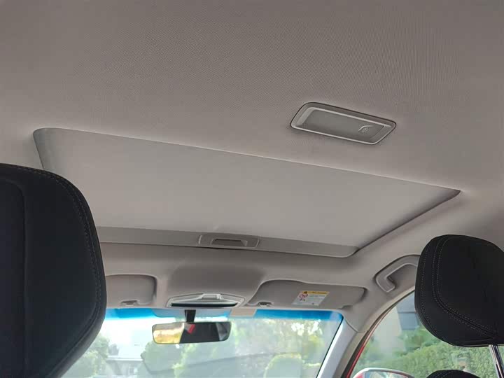 Фото 8 - Geely Binrui