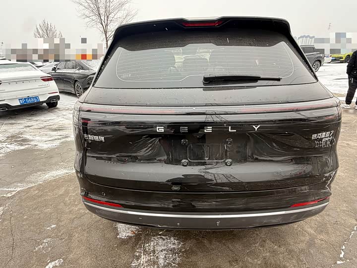 Фото 9 - Geely Galaxy Starship 7