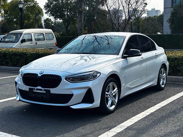 Фото 1 - BMW 1 Series