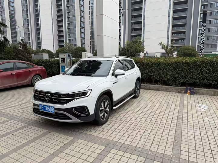 Фото 1 - Volkswagen Tayron