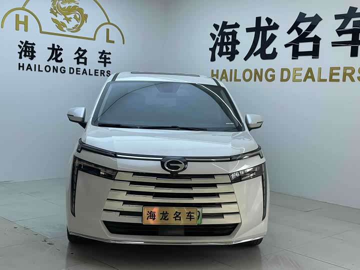 Фото 2 - GAC Trumpchi E8