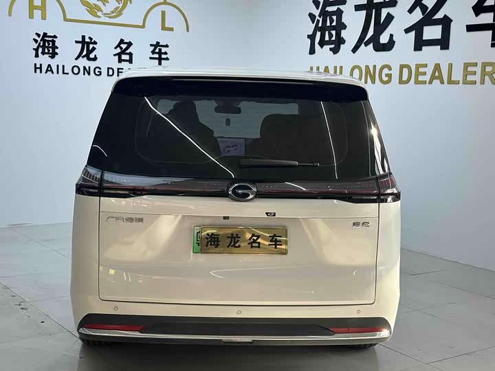 Фото 4 - GAC Trumpchi E8