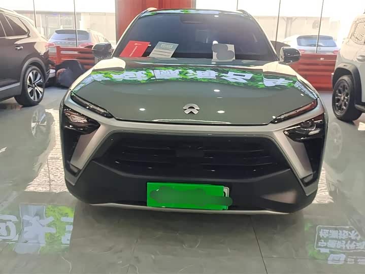 Фото 2 - Nio ES8