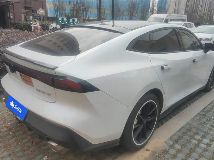 Фото 3 - Changan UNI-V