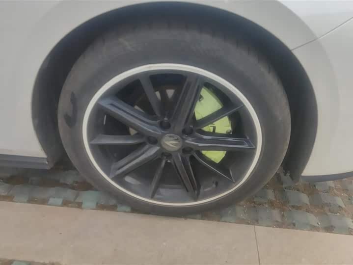 Фото 6 - Changan UNI-V